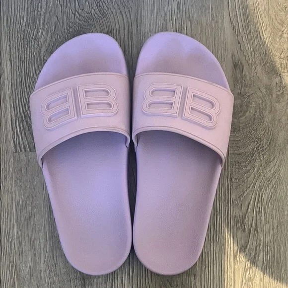 Balenciaga Lavender Slides - Picture 2 of 3